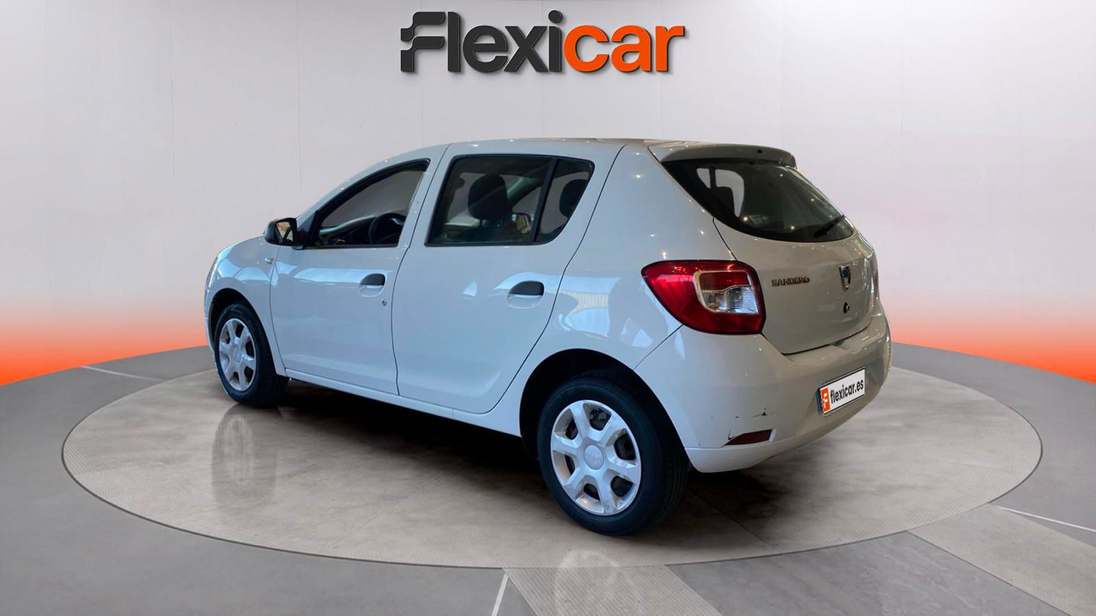 https://cdn-flexicar.caraffinity.it/public_appraisal_images_pro/images/stock/206401/oXCXGxL6r7__WhatsApp Image 2025-10-10 at 13.13.44 (1).jpeg